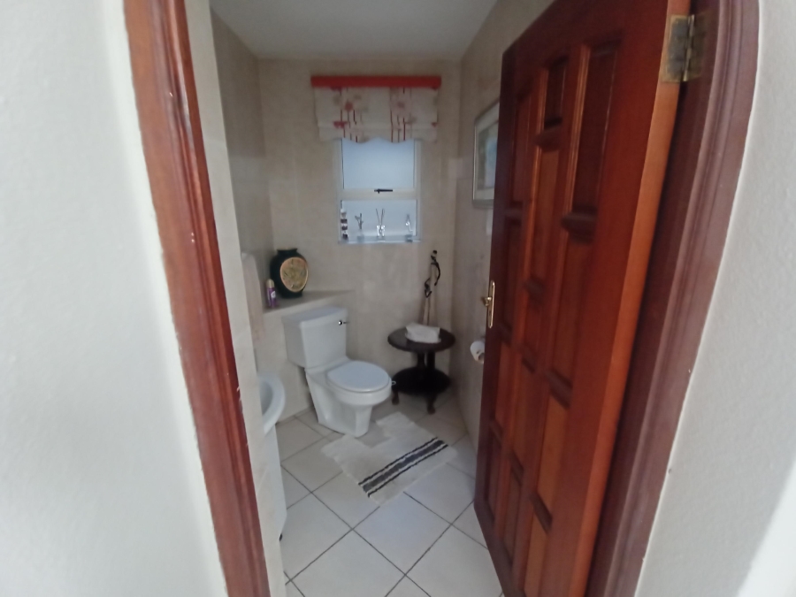 4 Bedroom Property for Sale in Bassonia Gauteng