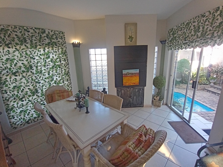 4 Bedroom Property for Sale in Bassonia Gauteng