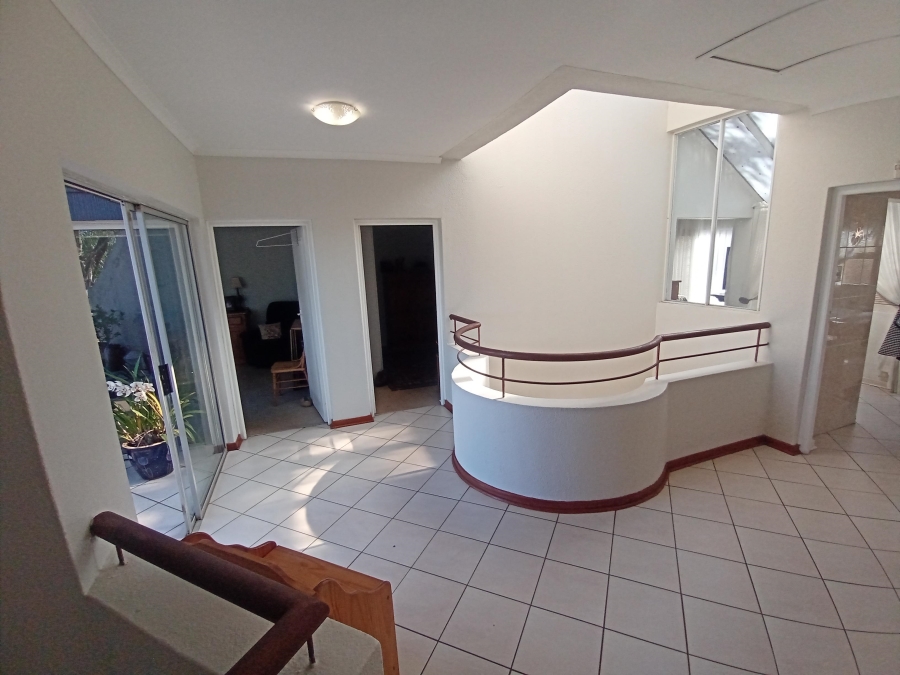 4 Bedroom Property for Sale in Bassonia Gauteng