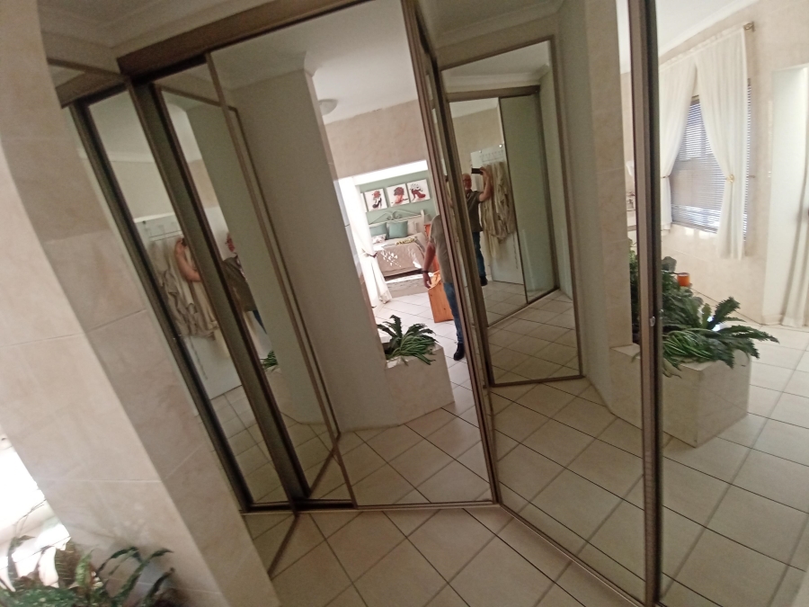 4 Bedroom Property for Sale in Bassonia Gauteng