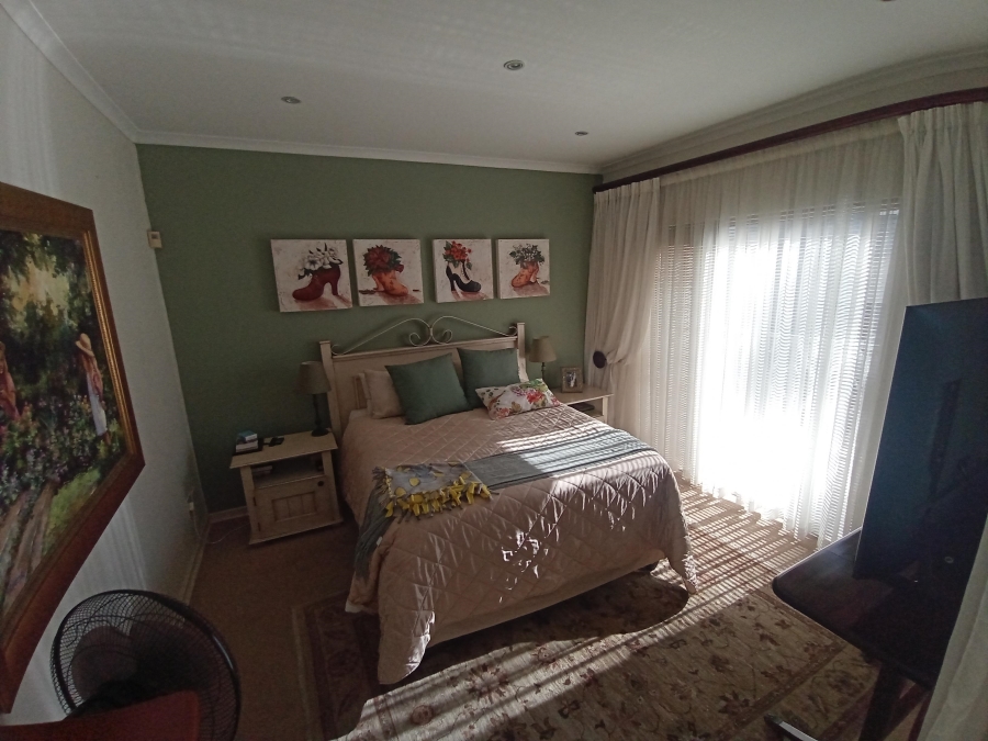 4 Bedroom Property for Sale in Bassonia Gauteng
