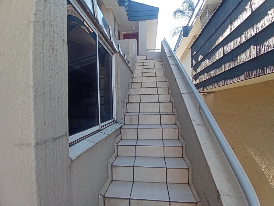 4 Bedroom Property for Sale in Bassonia Gauteng