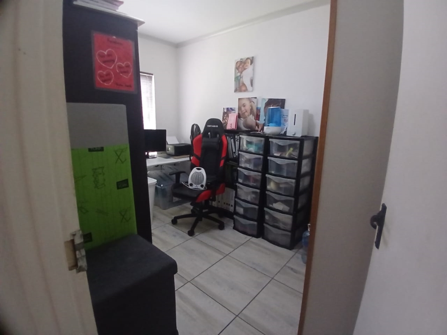 2 Bedroom Property for Sale in Eden Glen Gauteng