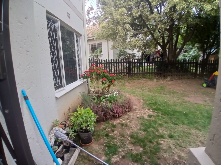 2 Bedroom Property for Sale in Eden Glen Gauteng