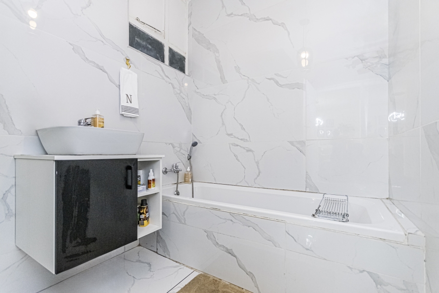 2 Bedroom Property for Sale in Florida Gauteng