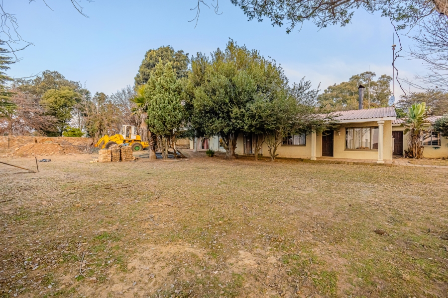 3 Bedroom Property for Sale in Loumarina A H Gauteng