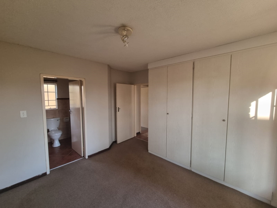 3 Bedroom Property for Sale in Equestria Gauteng
