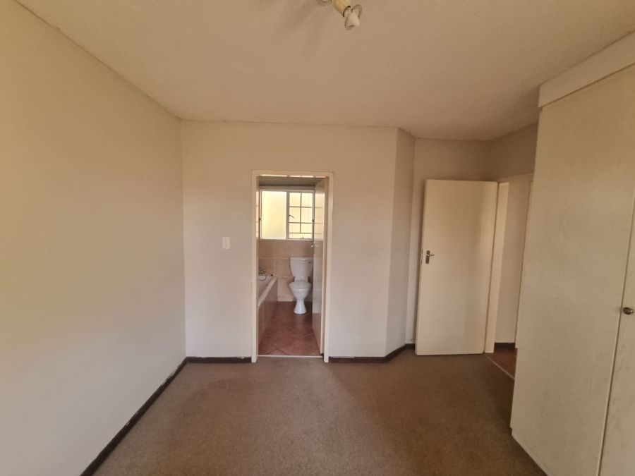 3 Bedroom Property for Sale in Equestria Gauteng