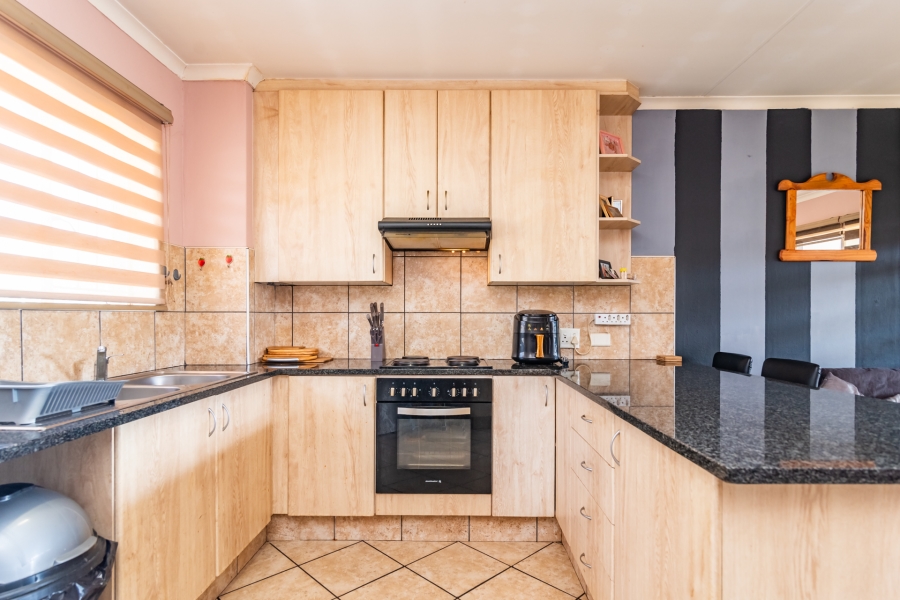 2 Bedroom Property for Sale in Florida Glen Gauteng