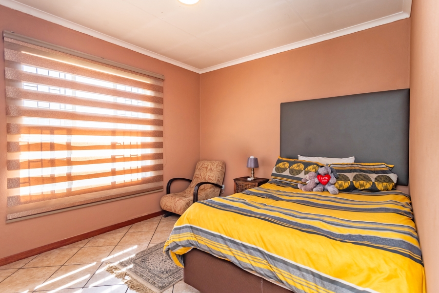 2 Bedroom Property for Sale in Florida Glen Gauteng