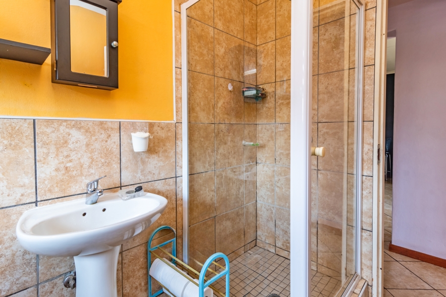 2 Bedroom Property for Sale in Florida Glen Gauteng