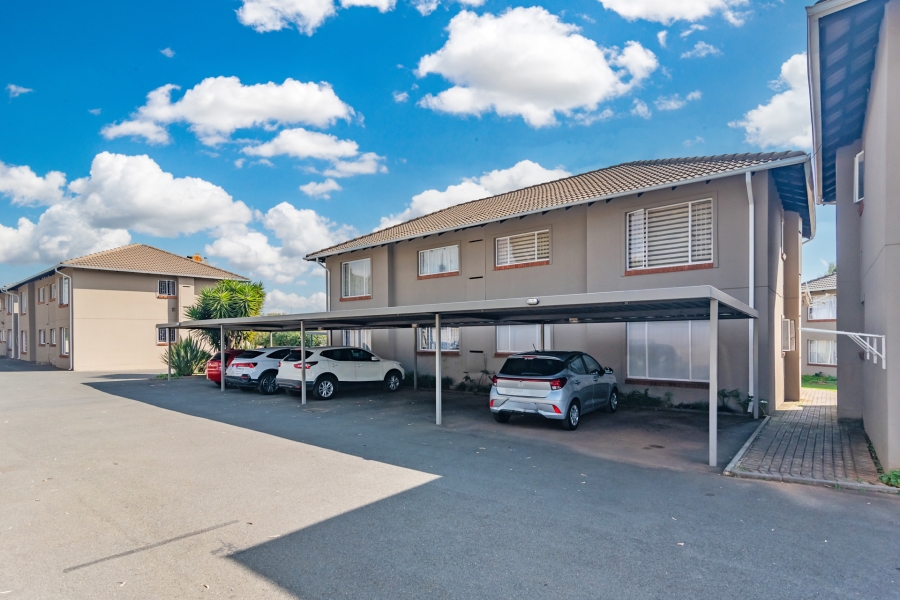 2 Bedroom Property for Sale in Florida Glen Gauteng
