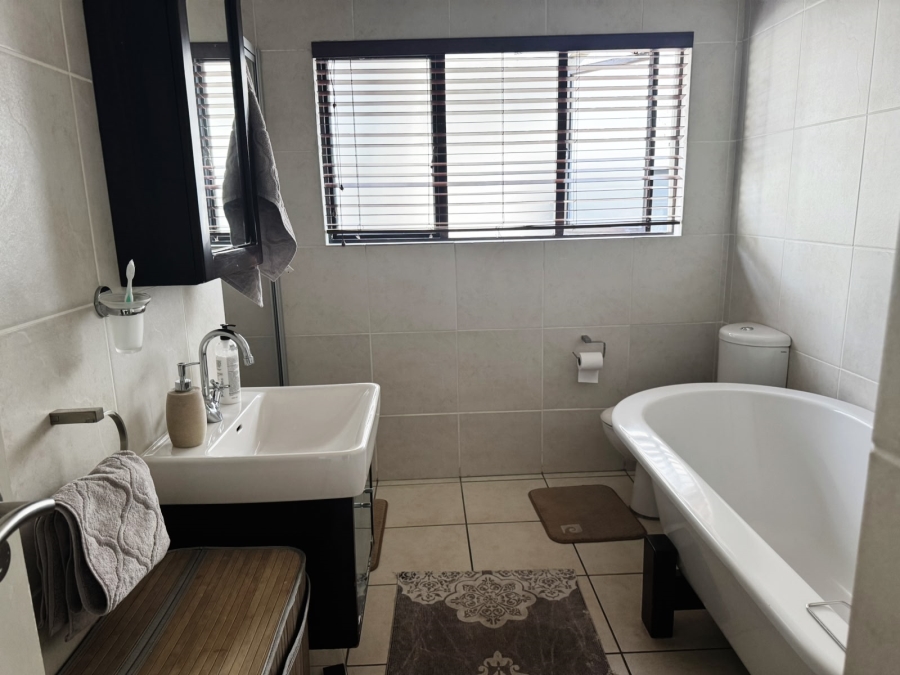 2 Bedroom Property for Sale in Bedfordview Gauteng
