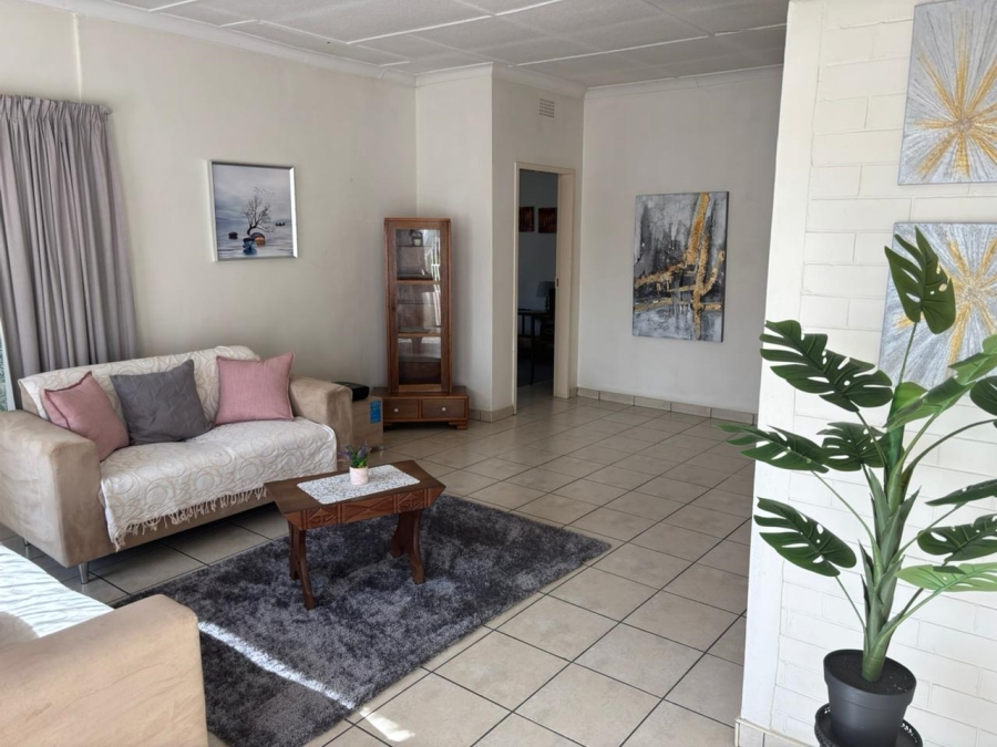 3 Bedroom Property for Sale in South Crest Gauteng