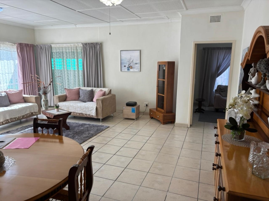3 Bedroom Property for Sale in South Crest Gauteng