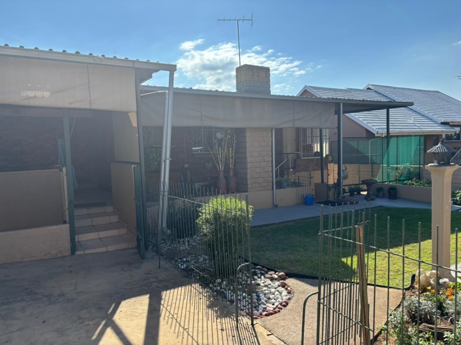 3 Bedroom Property for Sale in South Crest Gauteng
