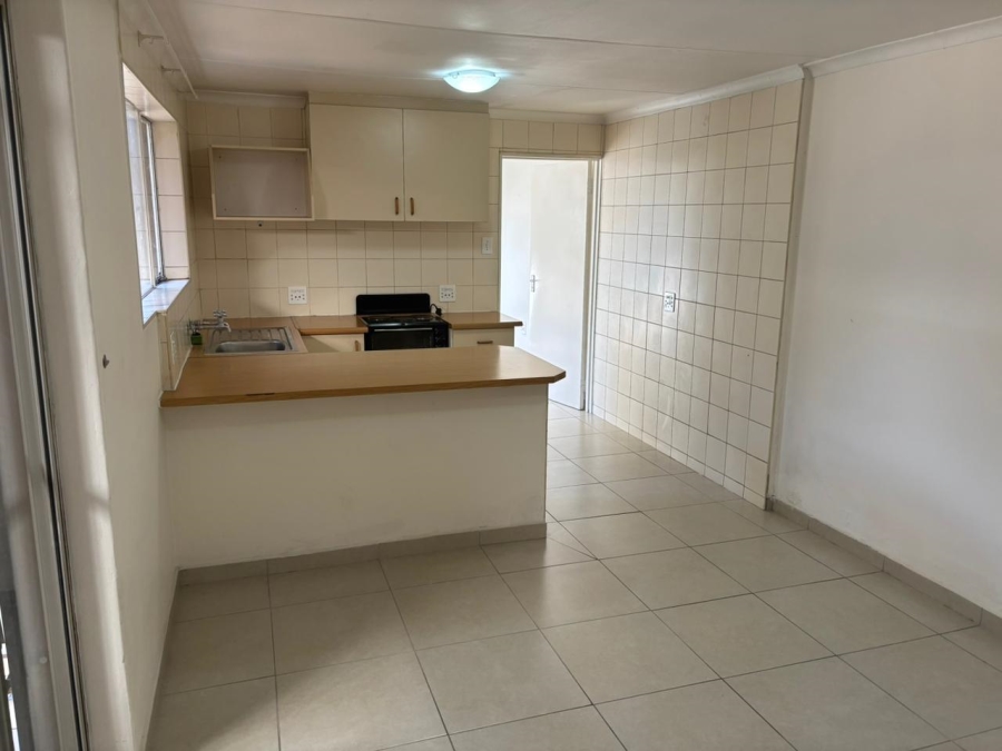 3 Bedroom Property for Sale in South Crest Gauteng