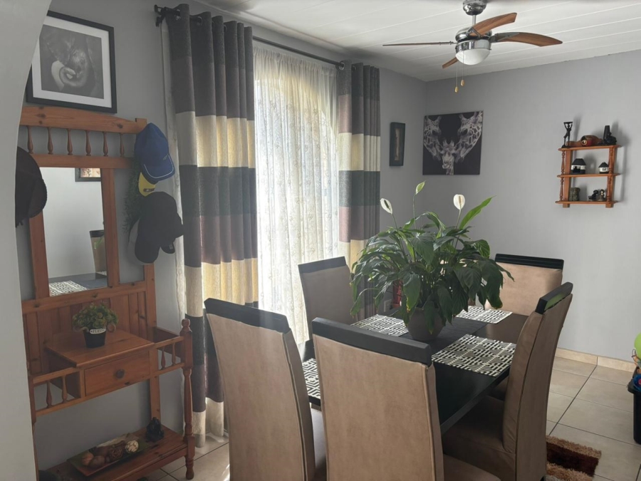 2 Bedroom Property for Sale in South Crest Gauteng