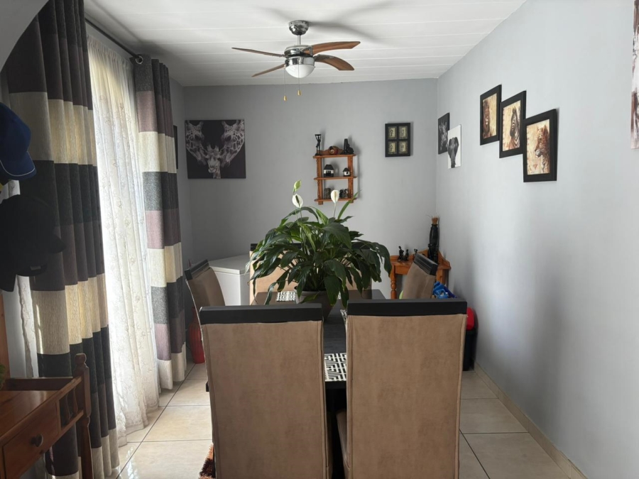2 Bedroom Property for Sale in South Crest Gauteng
