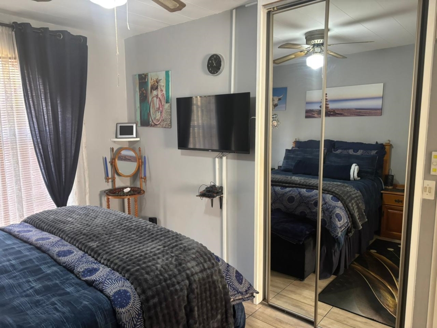 2 Bedroom Property for Sale in South Crest Gauteng