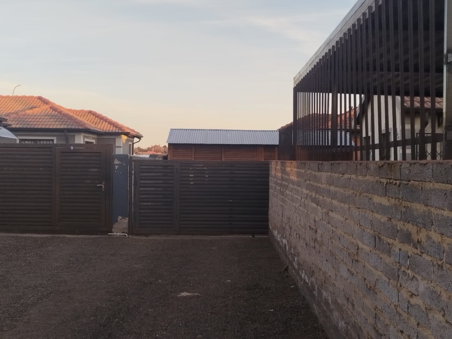 2 Bedroom Property for Sale in Vanderbijlpark CE 3 Gauteng