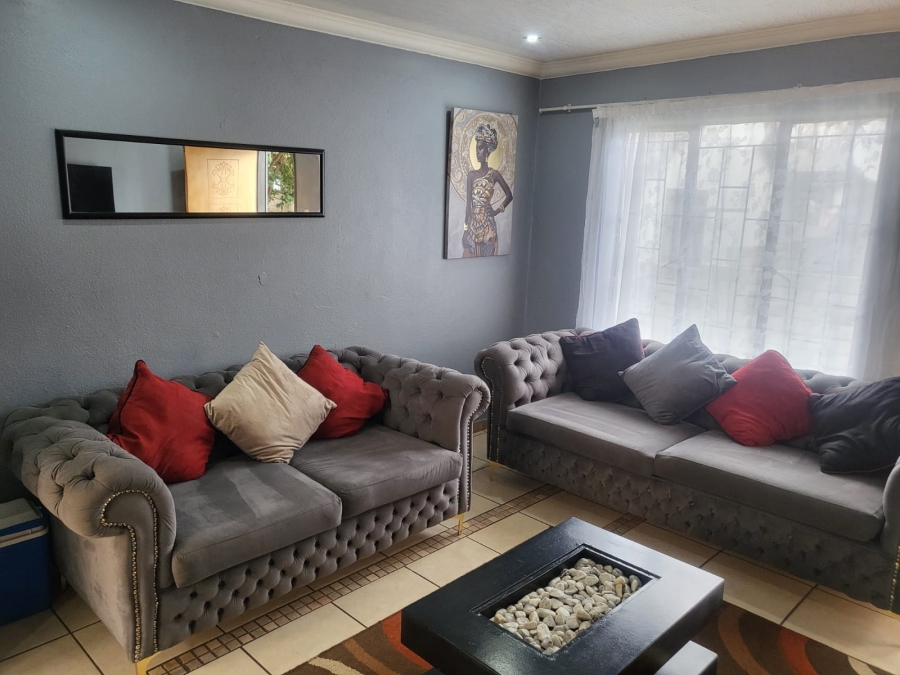 2 Bedroom Property for Sale in Naturena Gauteng