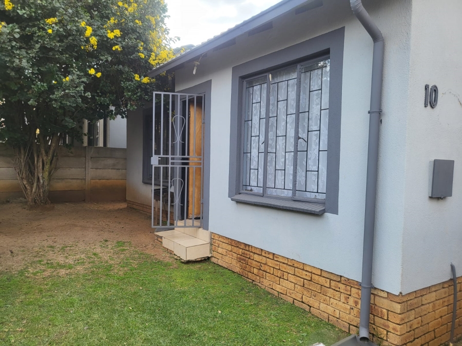 2 Bedroom Property for Sale in Naturena Gauteng