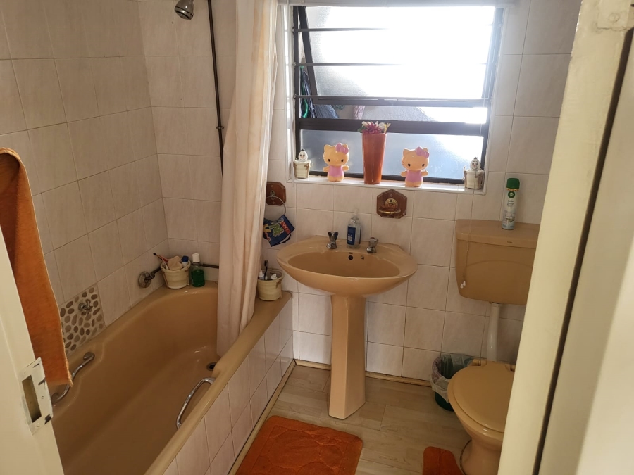 4 Bedroom Property for Sale in Ridgeway Gauteng