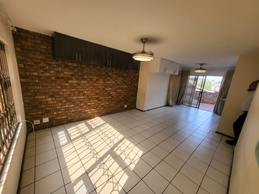 2 Bedroom Property for Sale in Ridgeway Gauteng