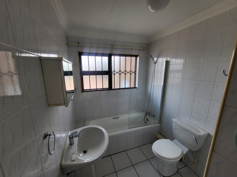 2 Bedroom Property for Sale in Ridgeway Gauteng