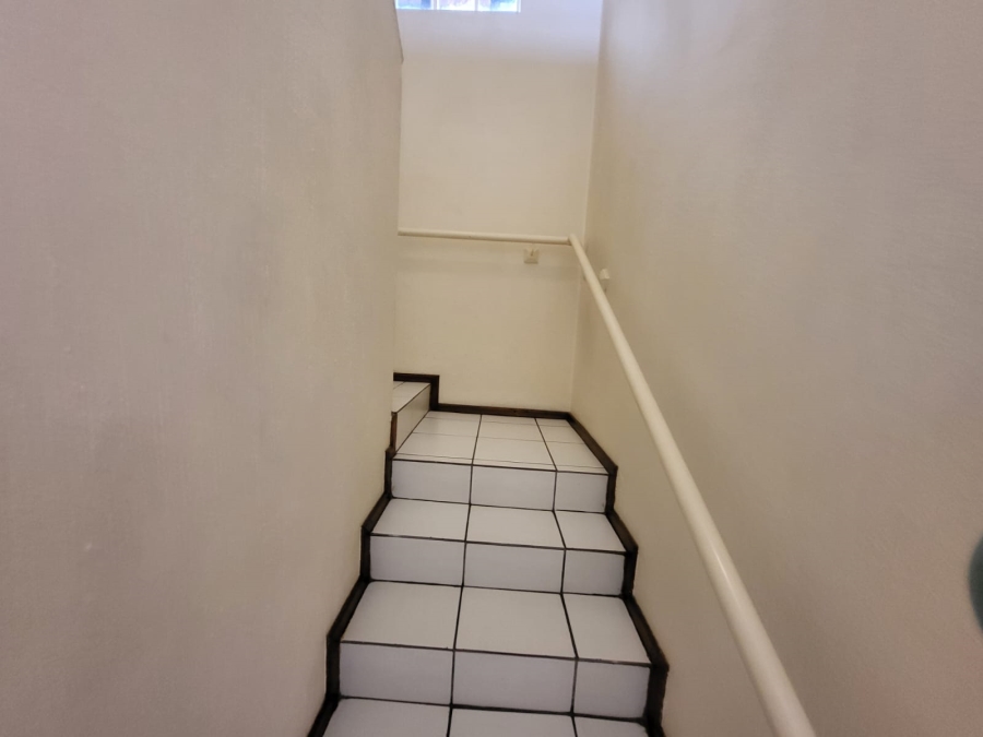 2 Bedroom Property for Sale in Ridgeway Gauteng