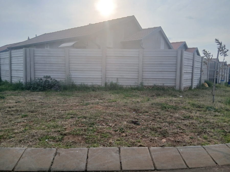 To Let 3 Bedroom Property for Rent in Sky City Gauteng