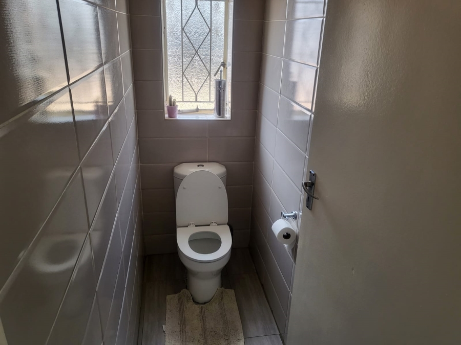 3 Bedroom Property for Sale in Regents Park Gauteng