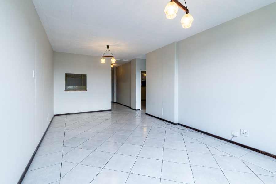 2 Bedroom Property for Sale in La Montagne Gauteng