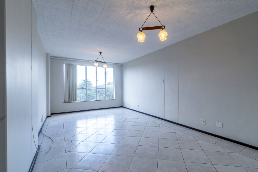 2 Bedroom Property for Sale in La Montagne Gauteng