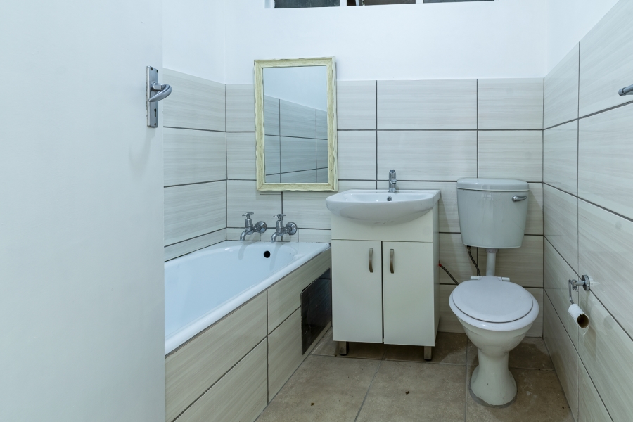 2 Bedroom Property for Sale in La Montagne Gauteng