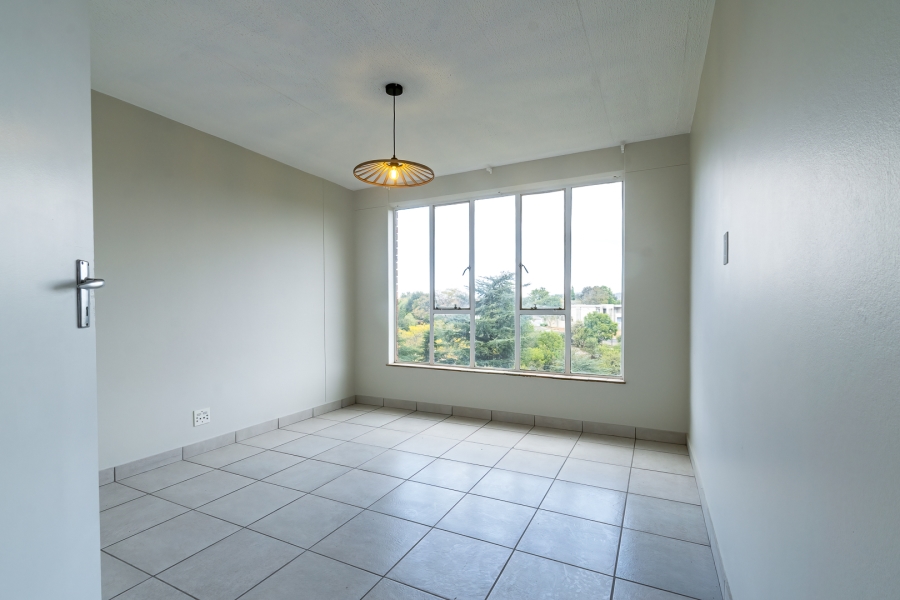 2 Bedroom Property for Sale in La Montagne Gauteng