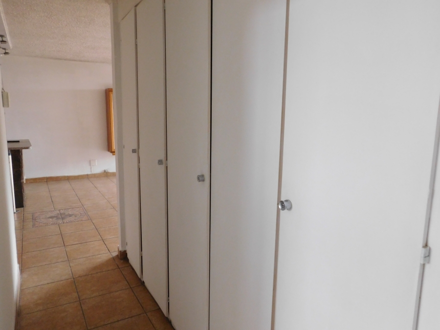 3 Bedroom Property for Sale in Kilner Park Gauteng