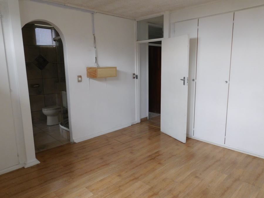3 Bedroom Property for Sale in Kilner Park Gauteng