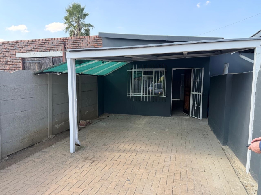 To Let 1 Bedroom Property for Rent in Impala Park Gauteng