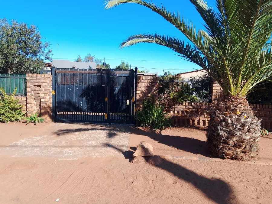 4 Bedroom Property for Sale in Soshanguve South Ext 4 Gauteng