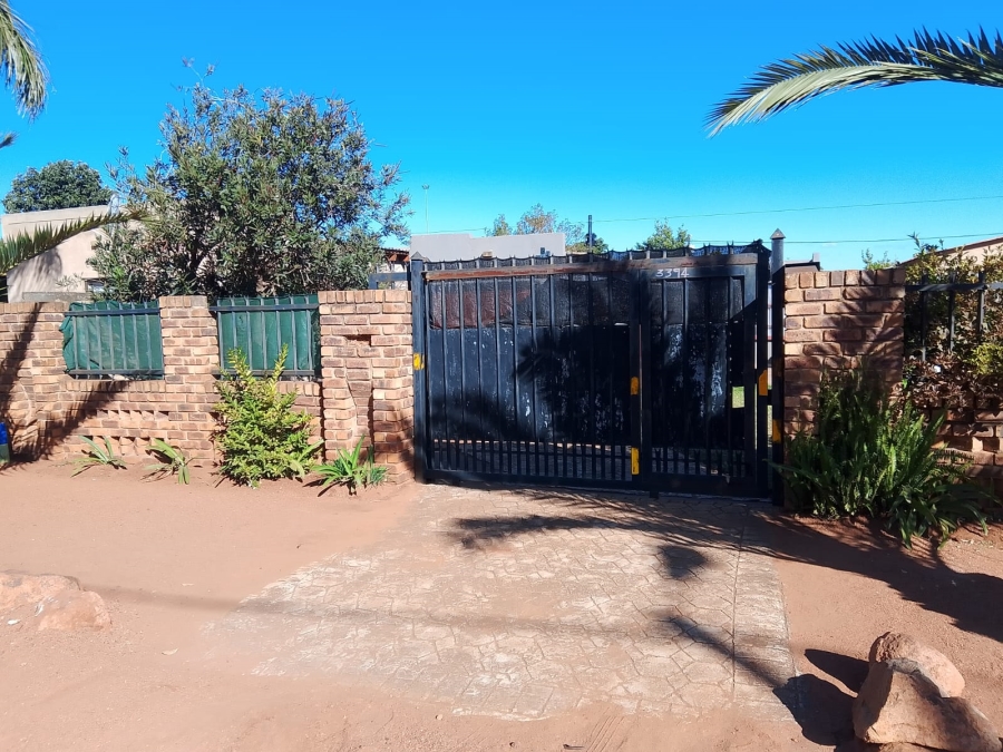 4 Bedroom Property for Sale in Soshanguve South Ext 4 Gauteng