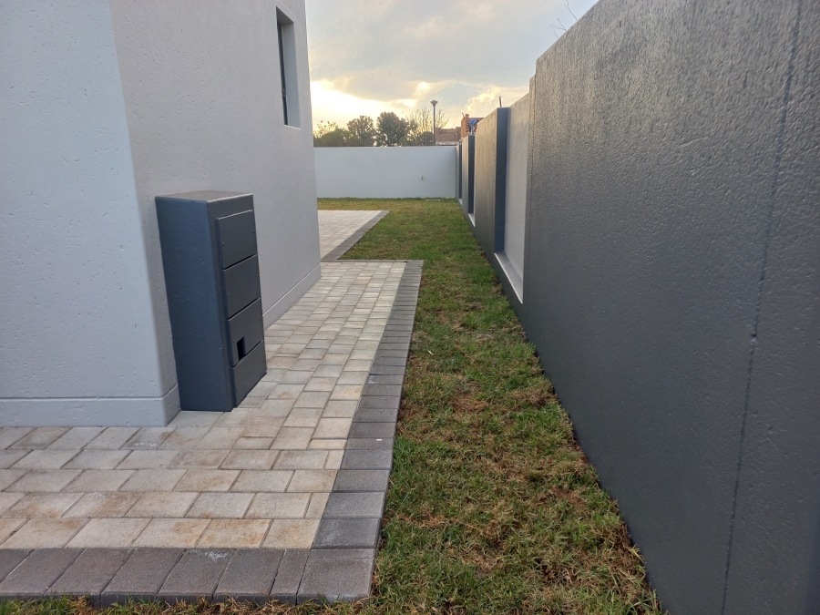 3 Bedroom Property for Sale in Celtisdal Gauteng