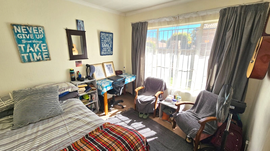 3 Bedroom Property for Sale in Clubview Gauteng