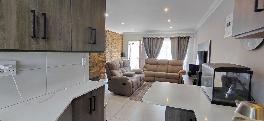 3 Bedroom Property for Sale in Beyers Park Gauteng