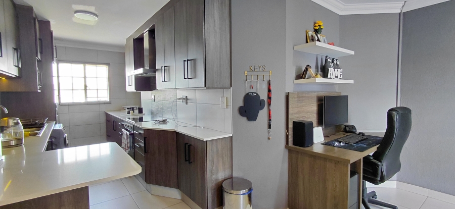 3 Bedroom Property for Sale in Beyers Park Gauteng