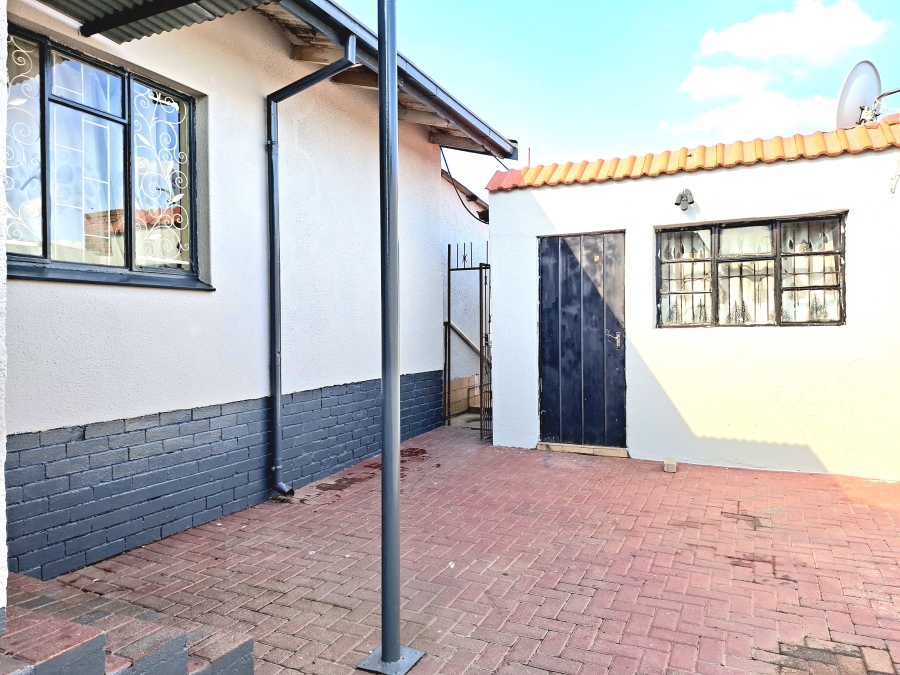 3 Bedroom Property for Sale in Sophiatown Gauteng