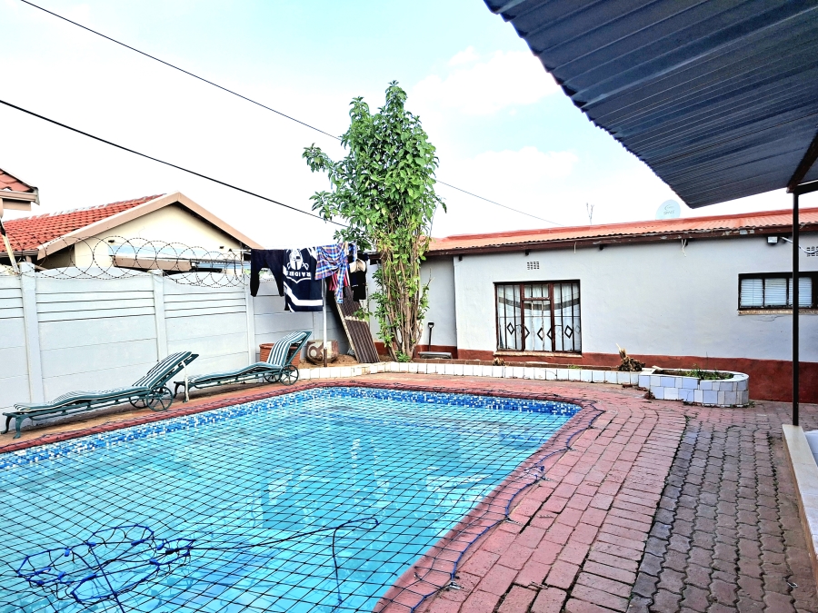 3 Bedroom Property for Sale in Sophiatown Gauteng