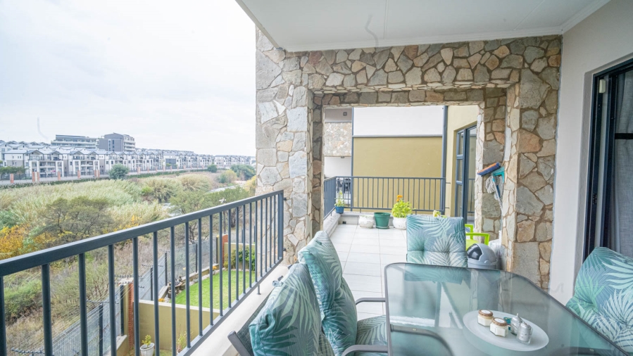 To Let 2 Bedroom Property for Rent in Waterfall Gauteng