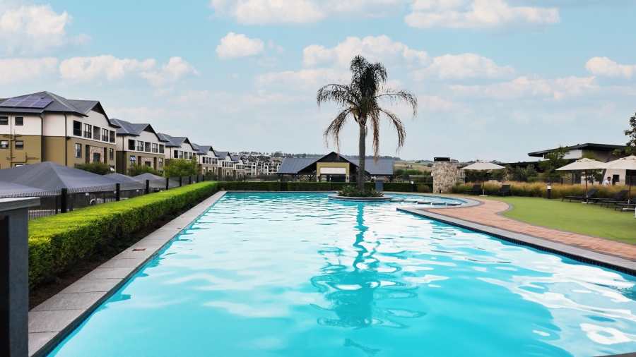To Let 2 Bedroom Property for Rent in Waterfall Gauteng